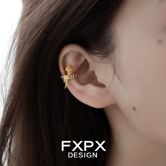 Y2K Golden Rose Ear Cuff