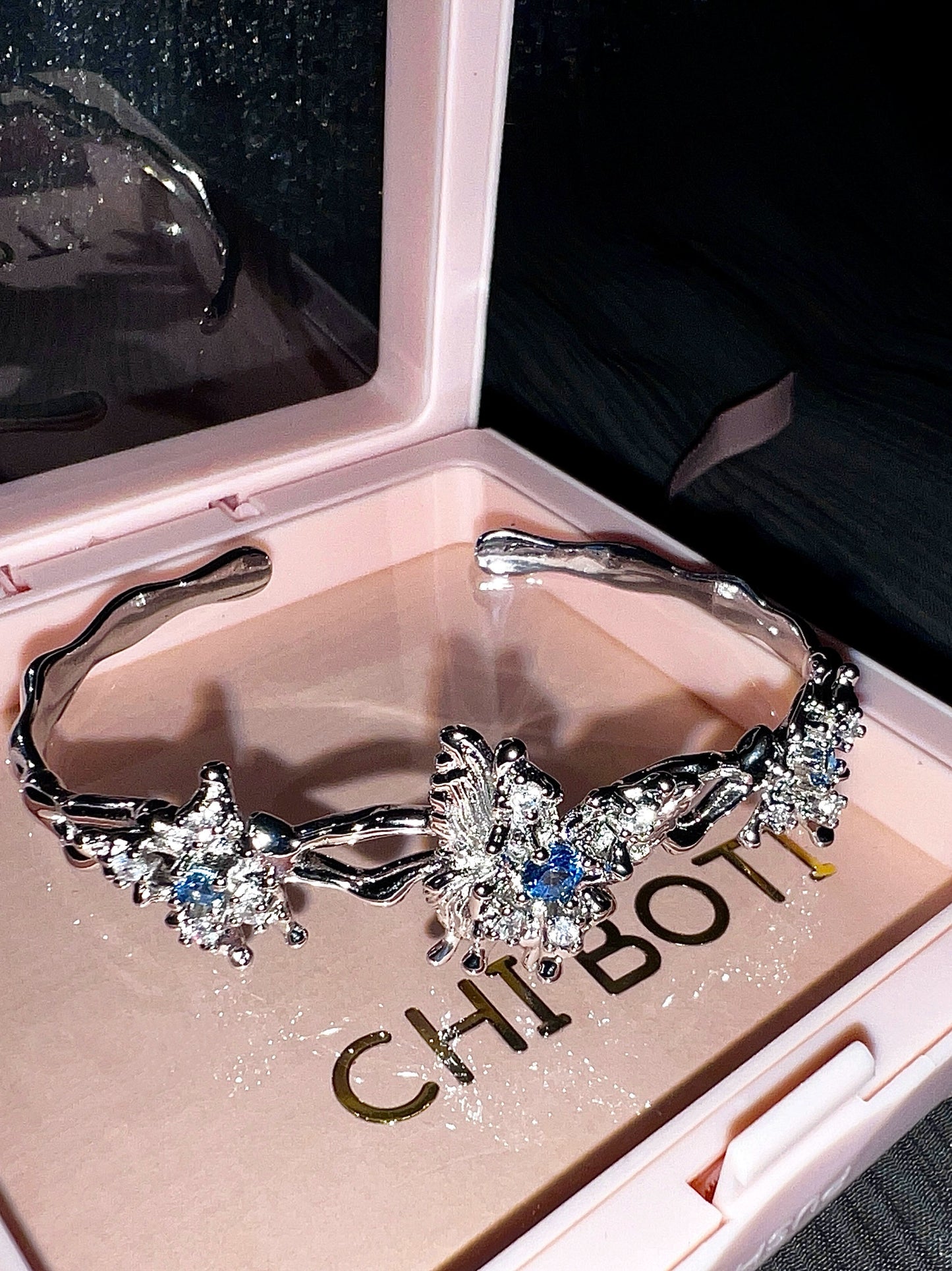 "Dream Butterfly" Zircon Bracelet