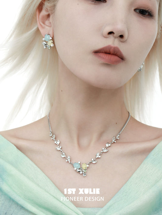 Sweet Tulip Clavicle Necklace