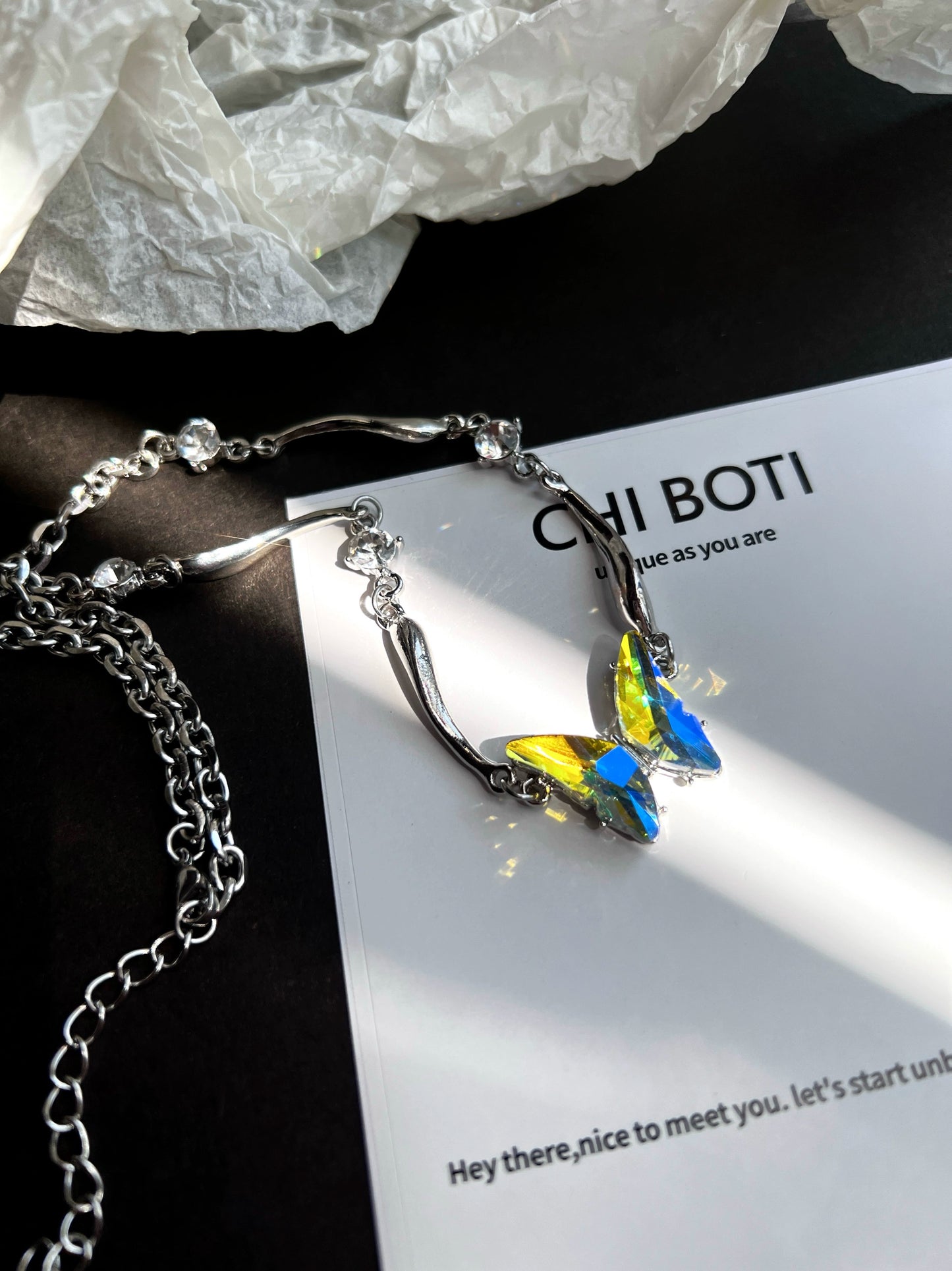 "Metal Butterfly" Zircon Necklace