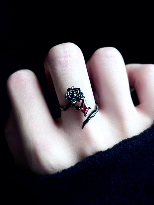 "Hellflower" Black Gold Ring