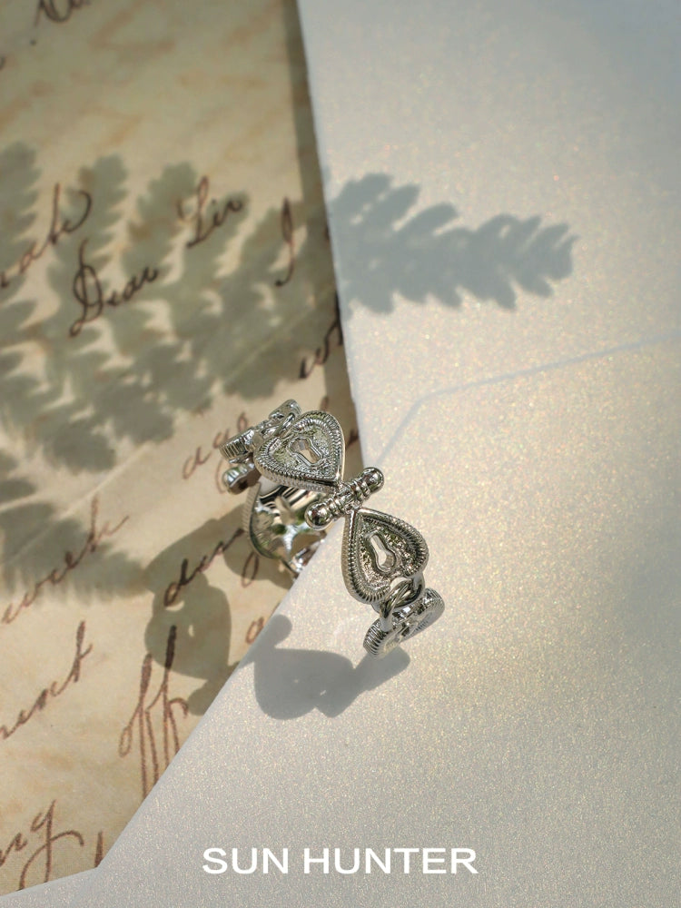 Love Lock Chain Ring