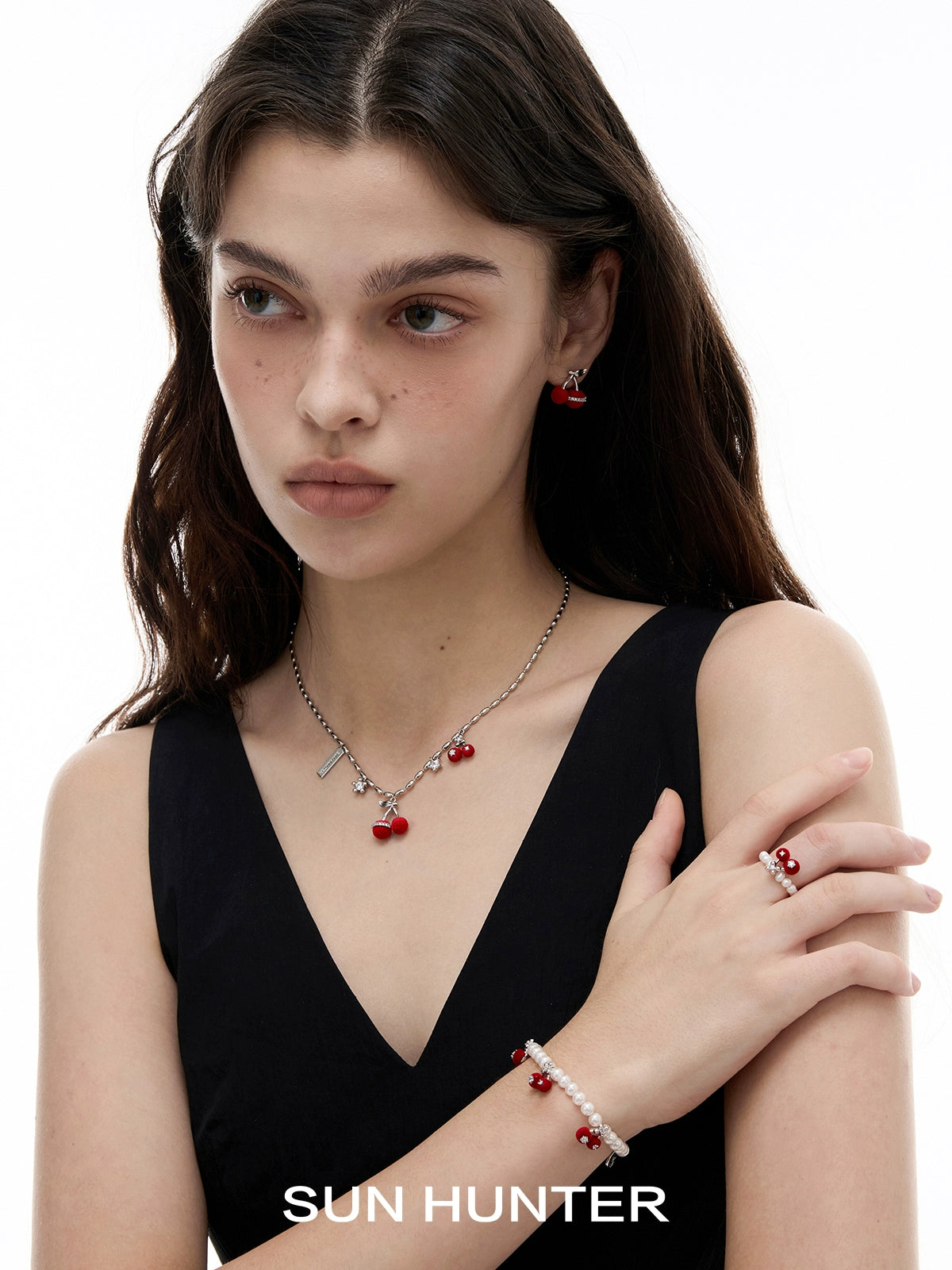 Velvet Cherry Pearl Bracelet