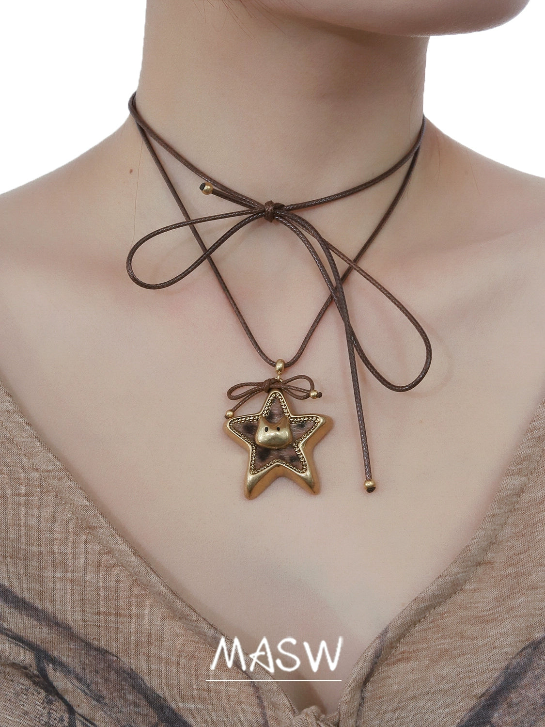Graffiti Cat Star Necklace