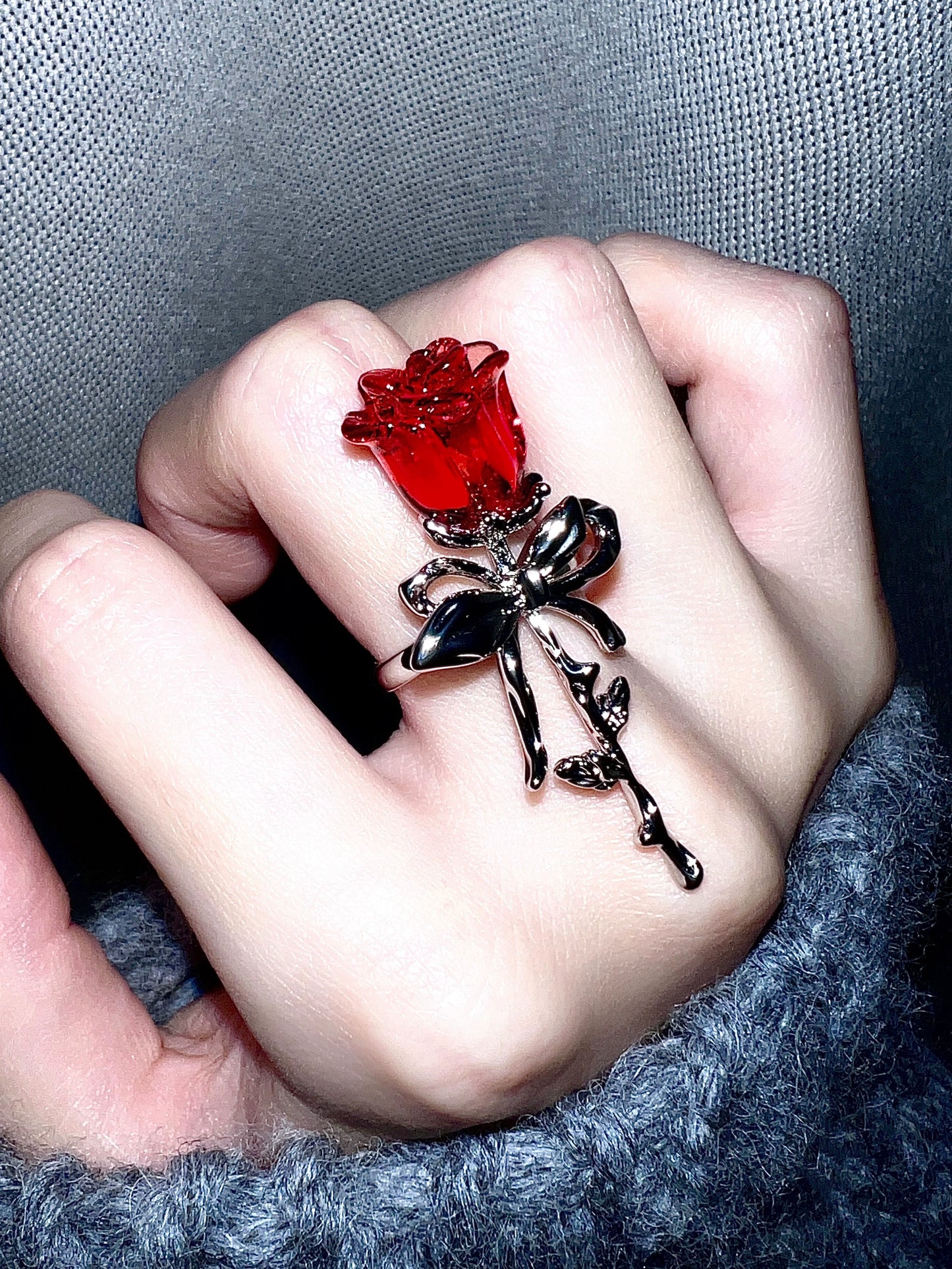 "Rose Manor" Ribbon Bow Ring