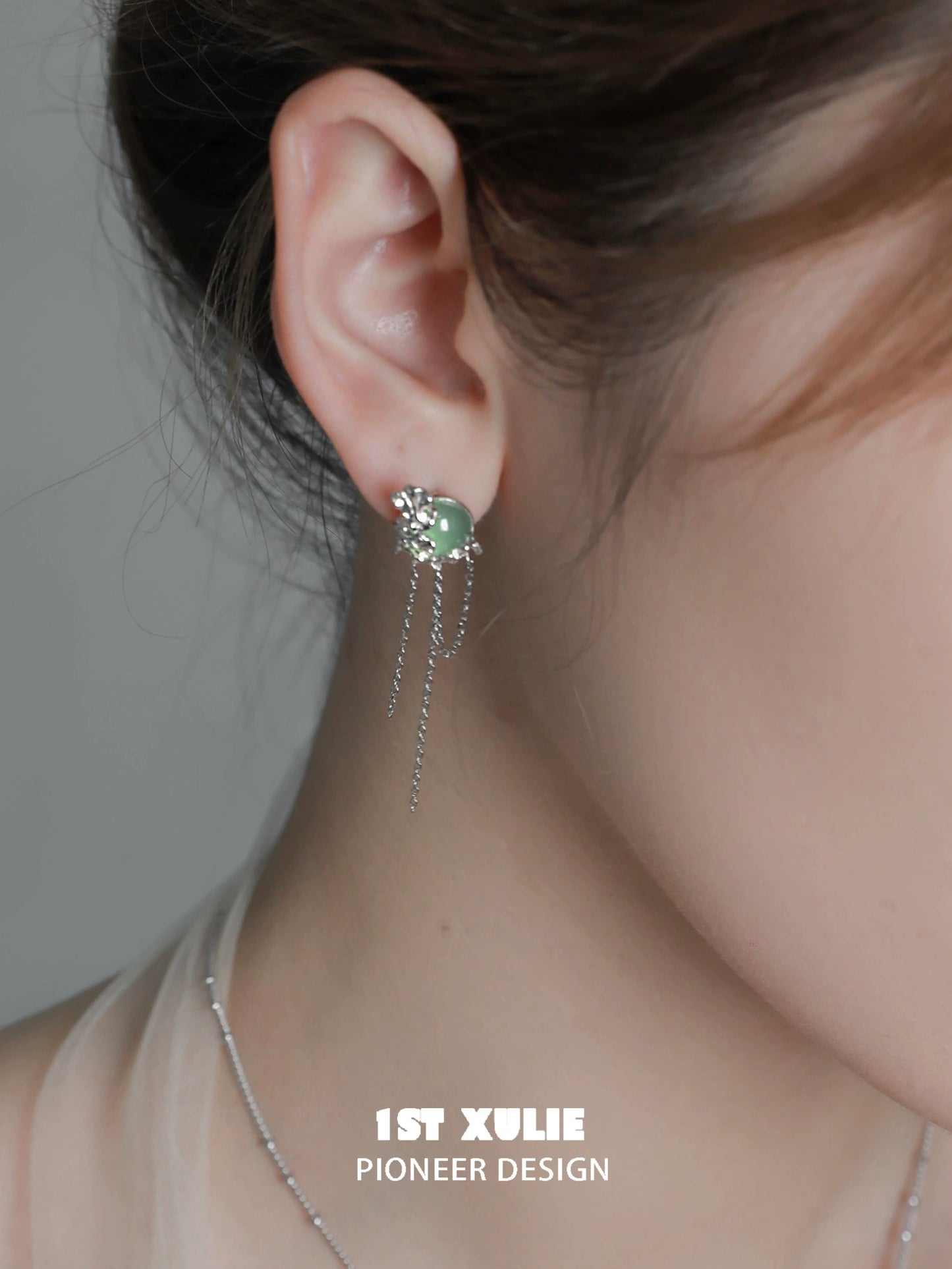 Elegant Queen Fringe Earrings