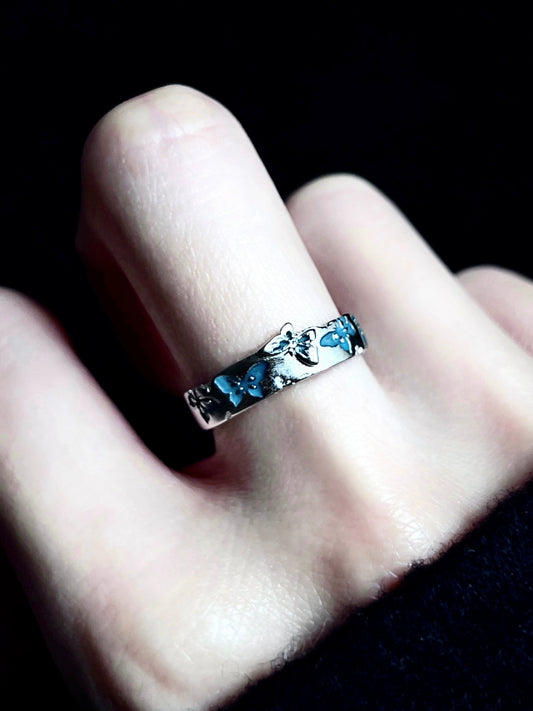 "Butterfly Relief" Hollow Ring
