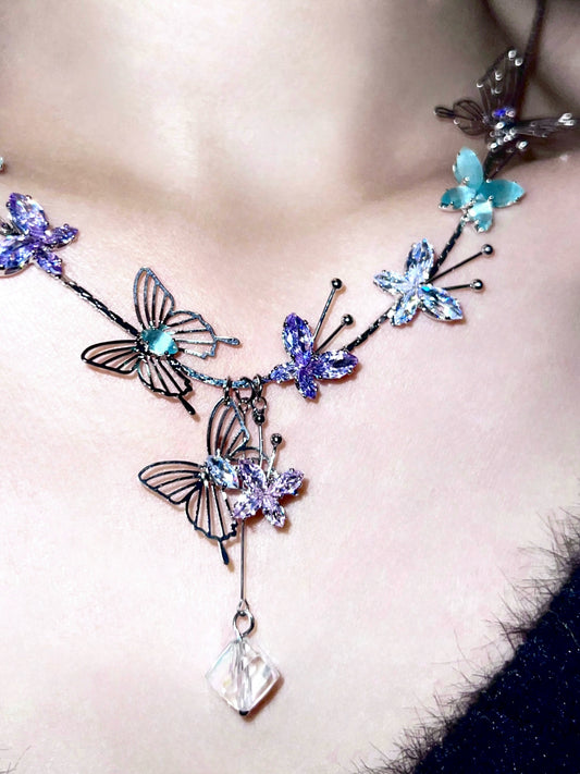"Drunk Butterfly" Hollow Necklace
