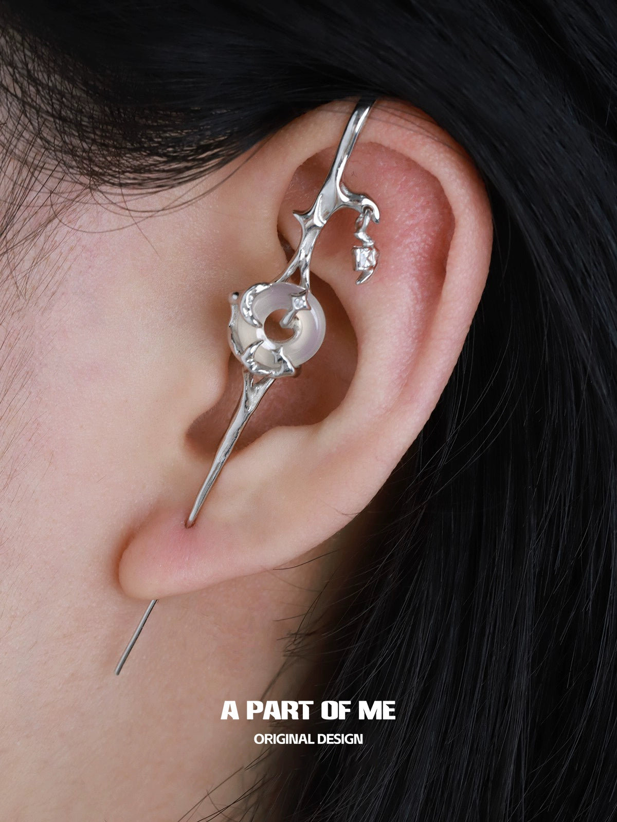 Silver Moon Piercing Earring