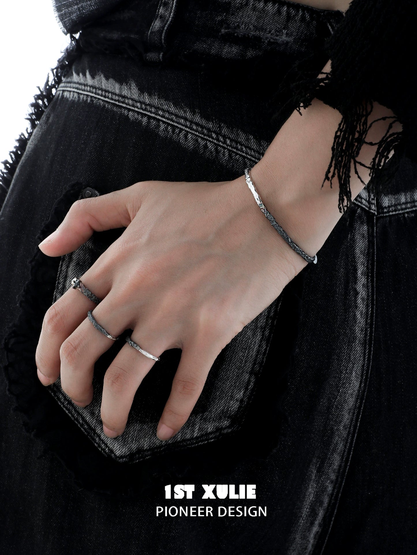 Y2K Burning Black & White Couple Bracelet