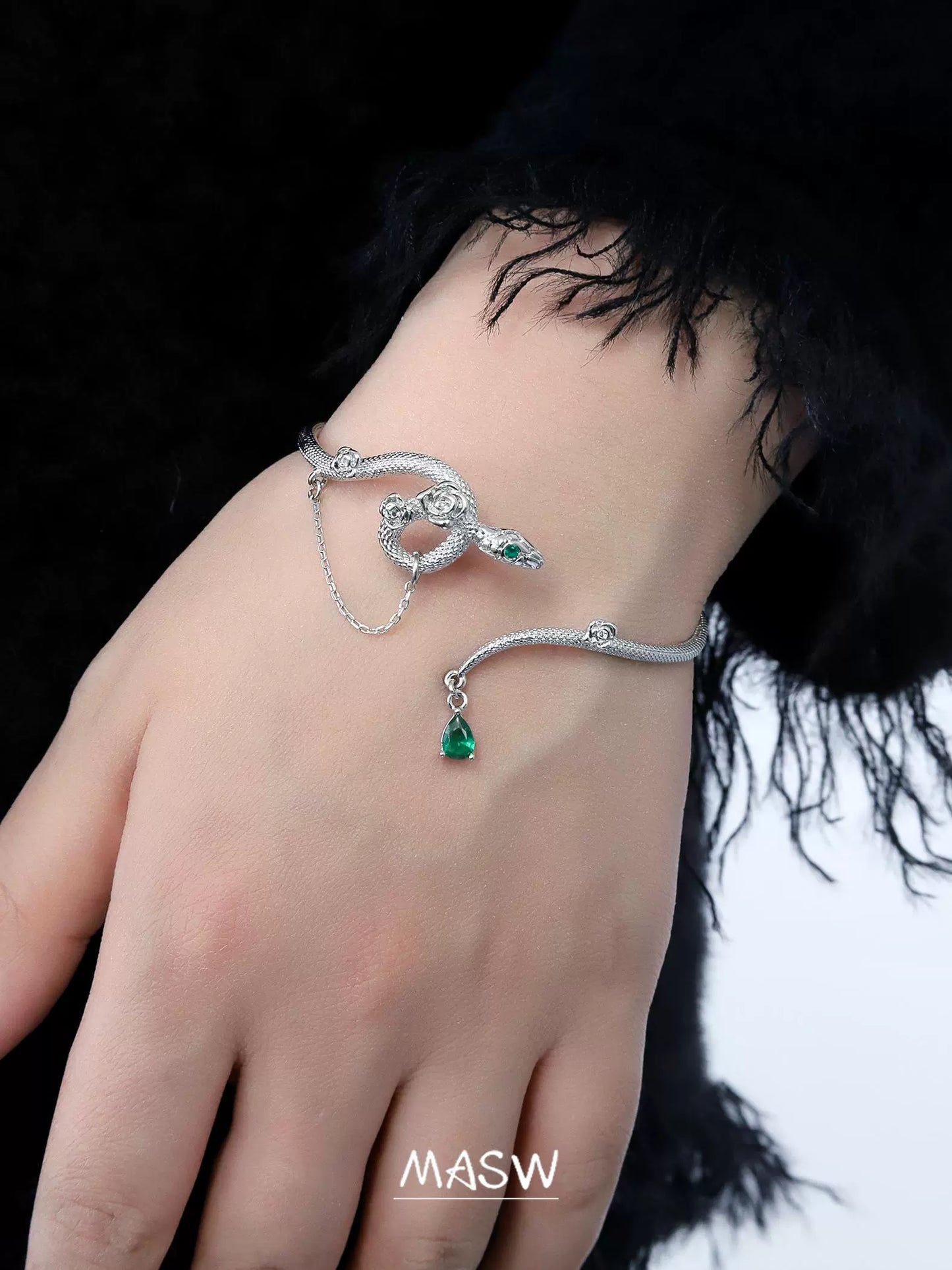 Snake Dancing Cool Bracelet