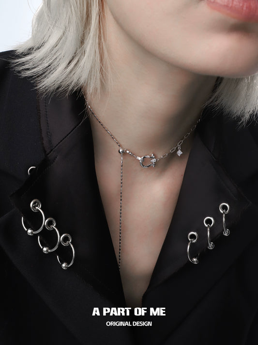 Diamond Horseshoe Collarbone Chain