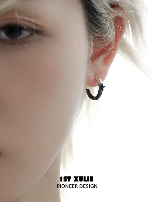 Y2K Black-White Fire Earrings