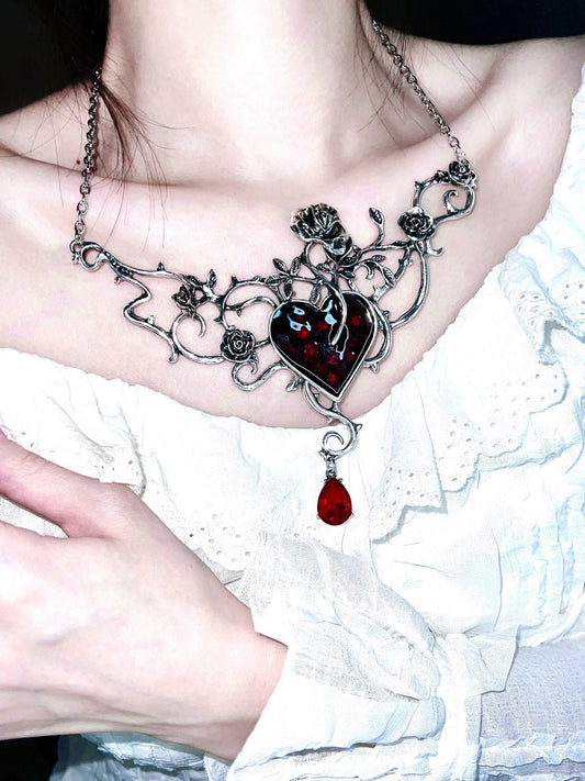 "Heart of Thorns" Dark Goth Necklace
