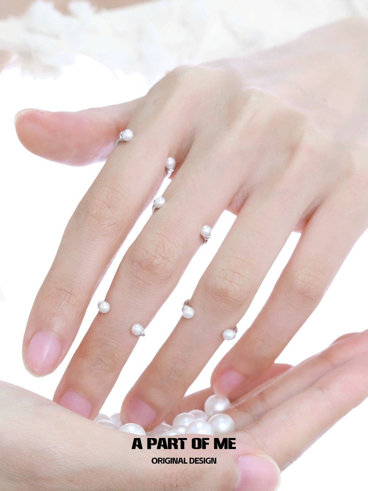Minimal Pearl Joint Ring