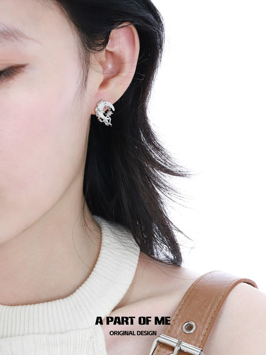 Silent Moon Shell Earrings