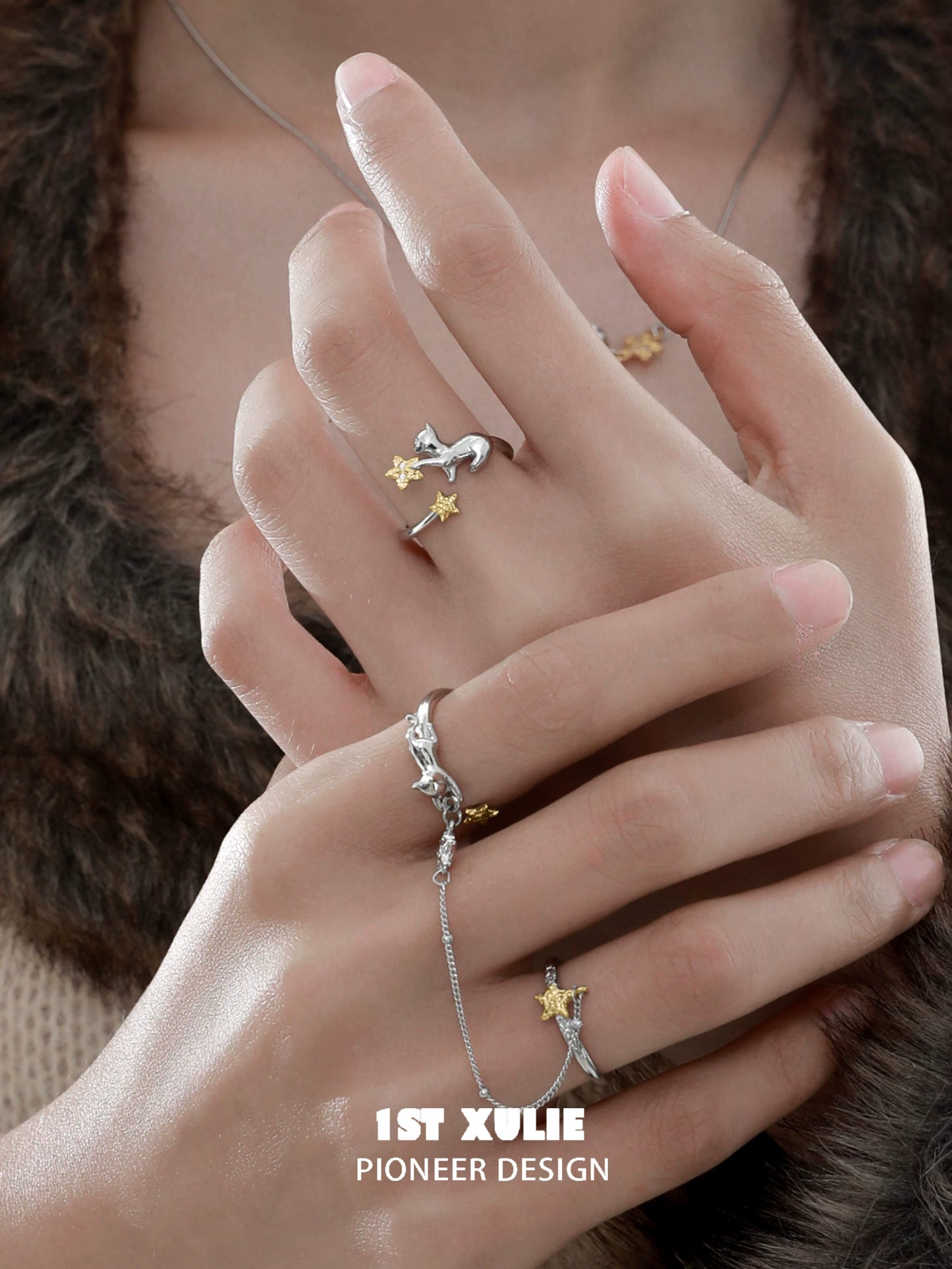 Star-Picking Cat Cool Silver Ring