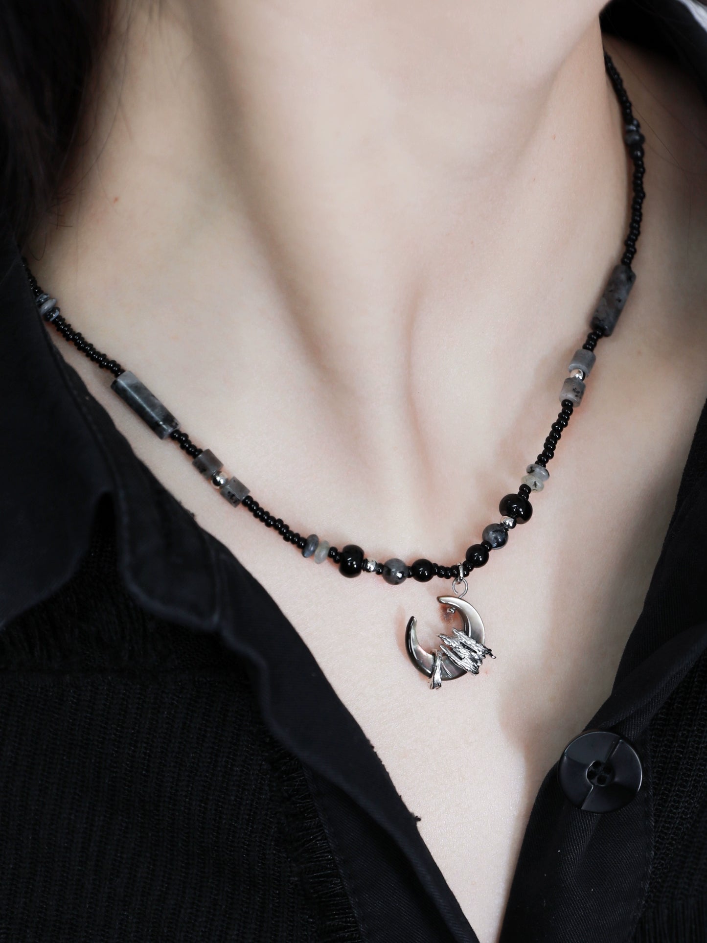 Black Moon Agate Cool Necklace