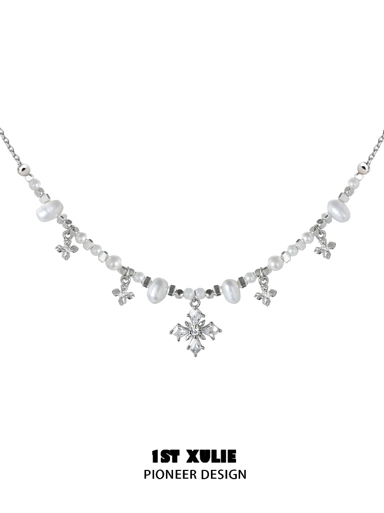 Y2K Light Domain Pearl Necklace