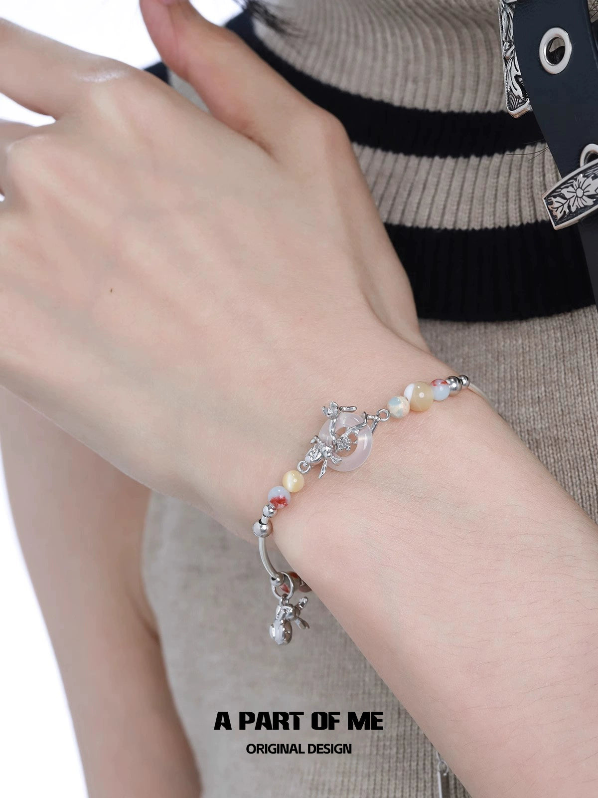 Agate Bead Rabbit Bracelet