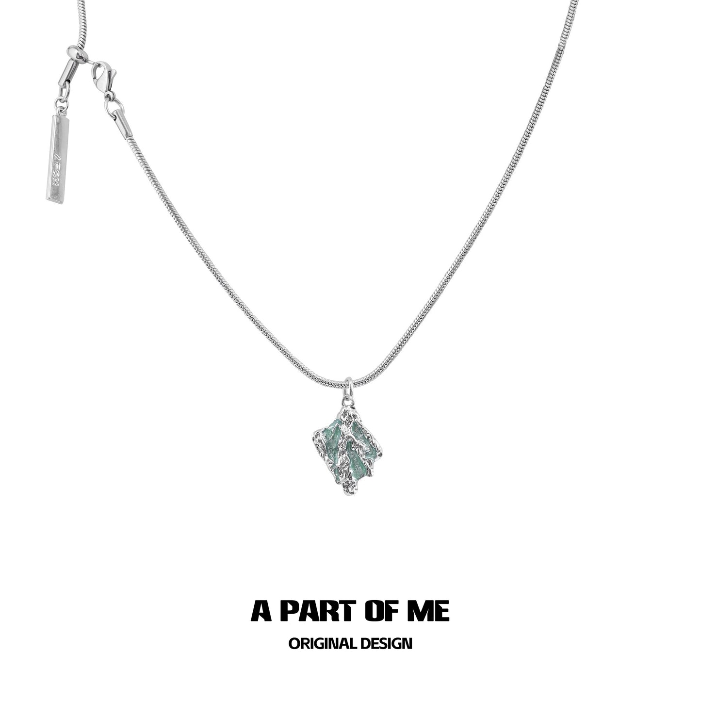 Mint Serpent Snakebone Necklace