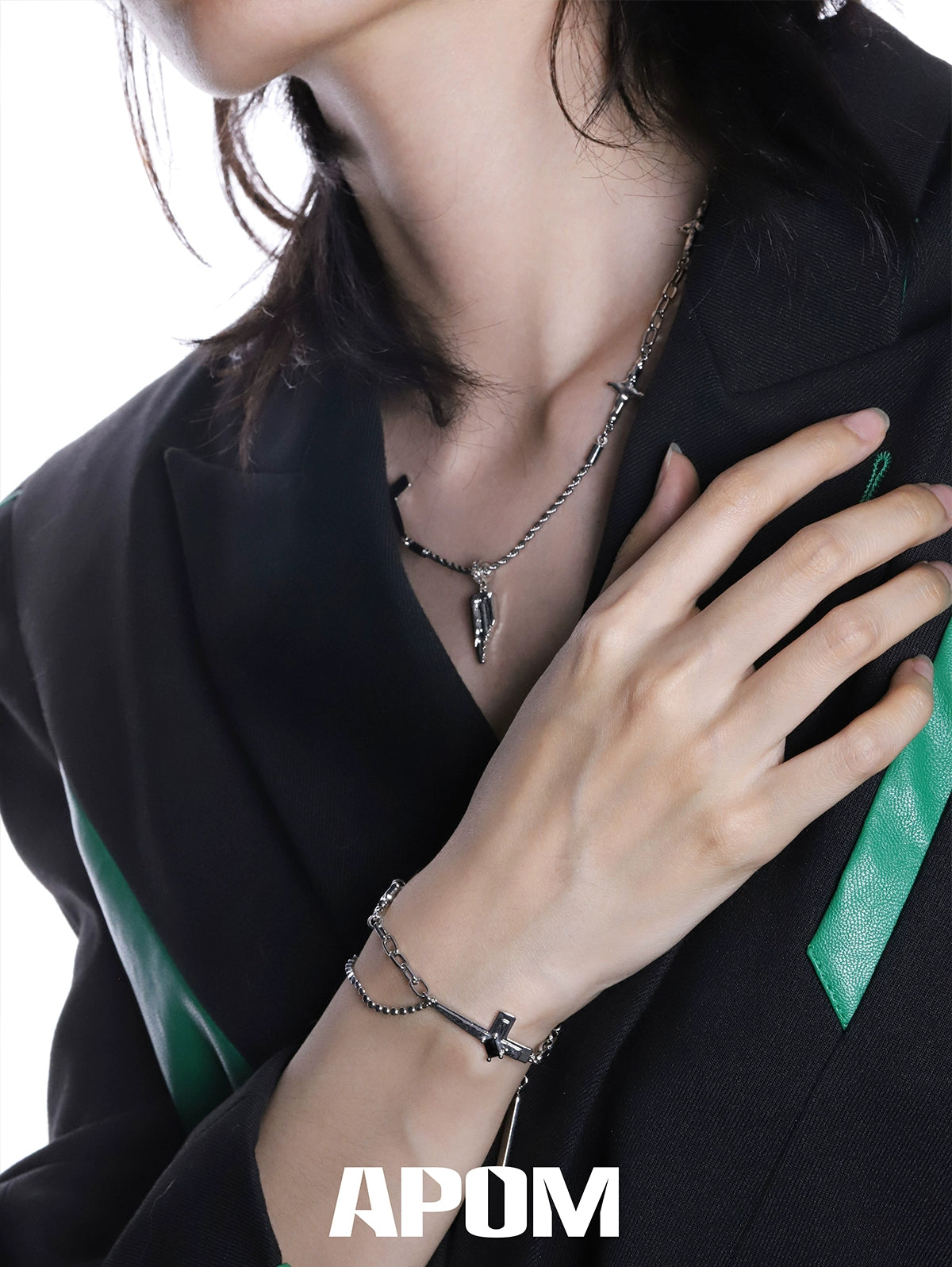 Life Convention Zircon Cross Necklace