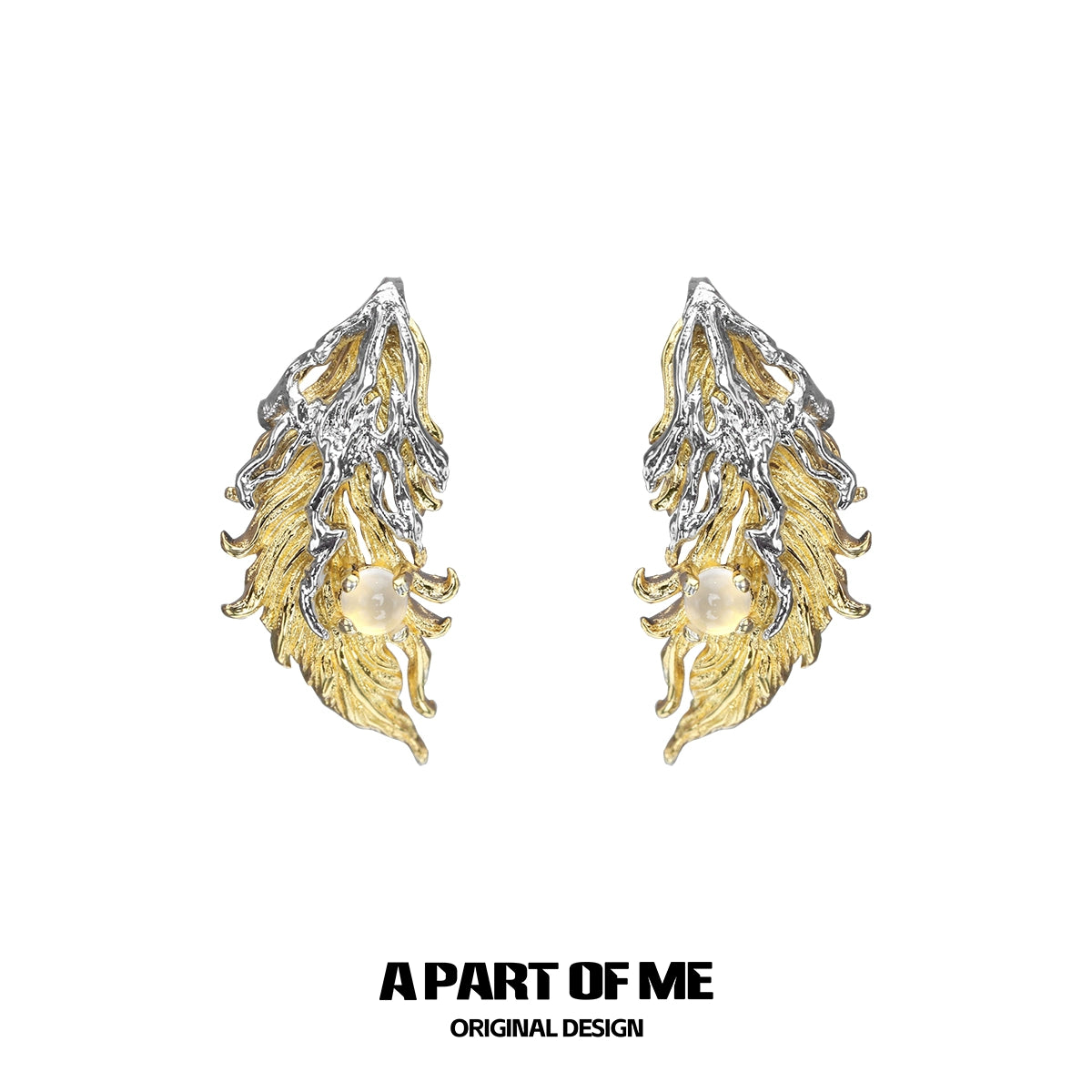 Elegant Palace Feather Earrings