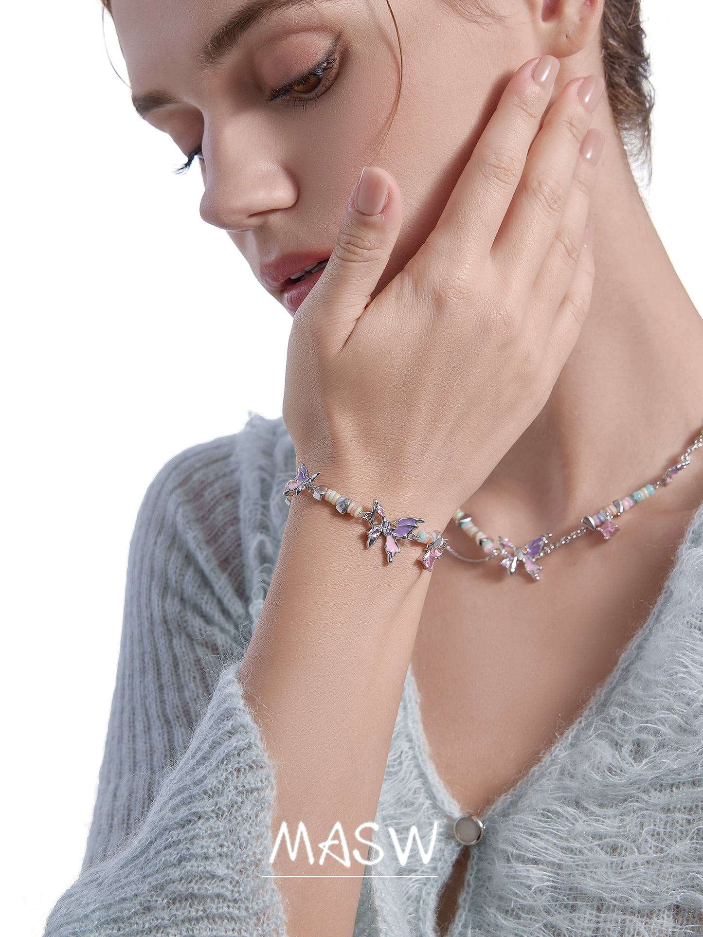 Oil-Paint Butterfly Bead Bracelet