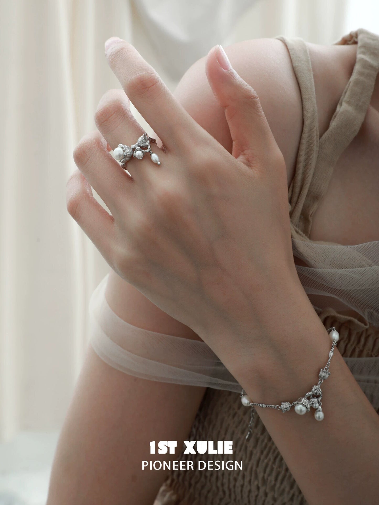Elegant Lily of the Valley Pearl Bracelet