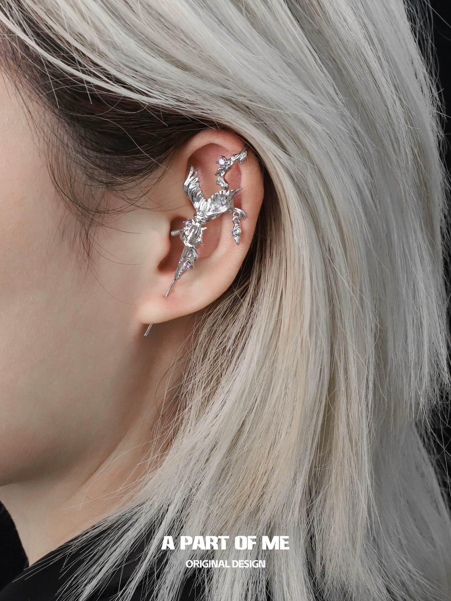 Fishtail Dart Piercing Earring