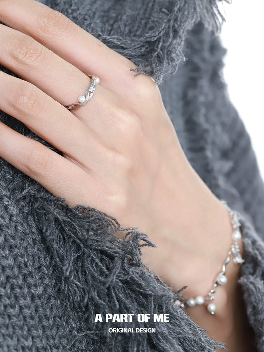 Pearl Statement Rebel Ring