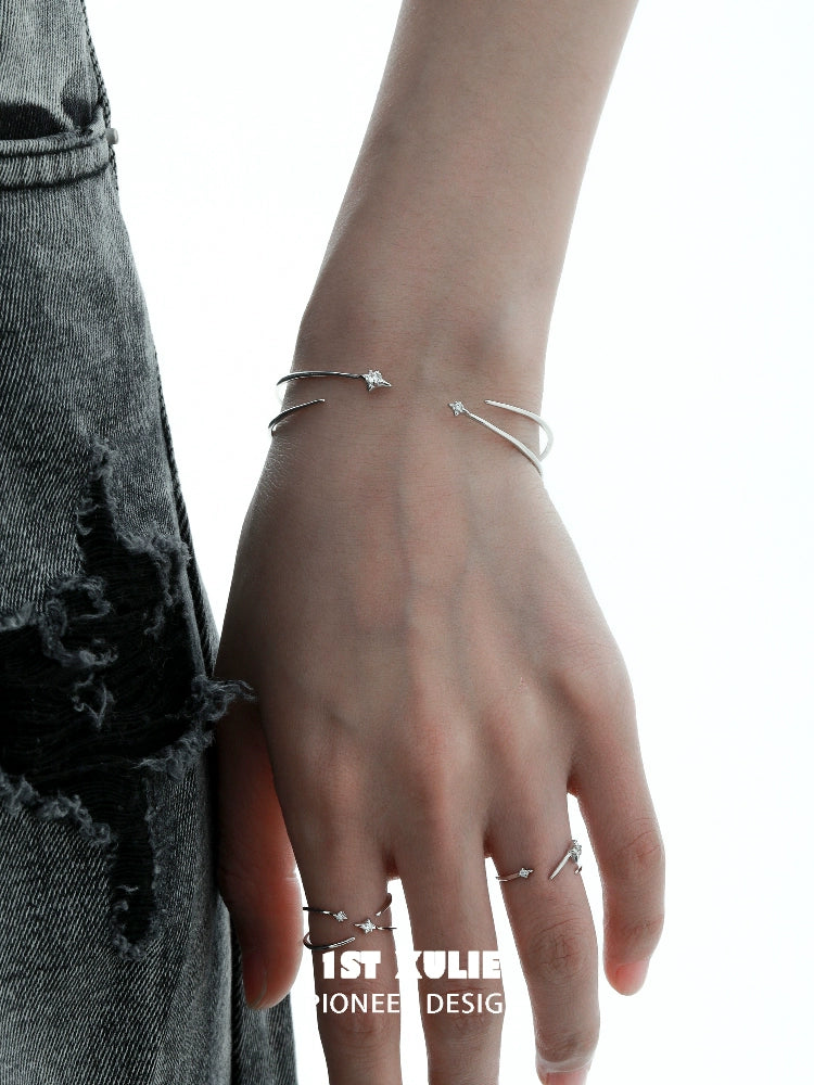 Futuristic Star Track Silver Bracelet