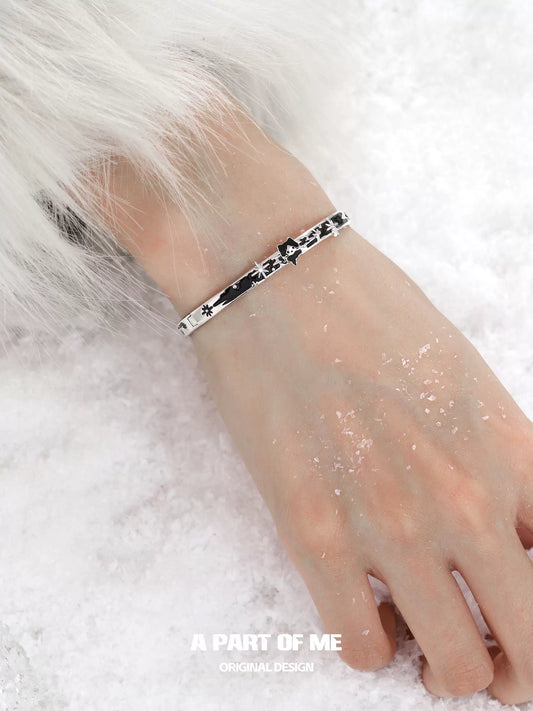 Snowy Kitten Bracelet