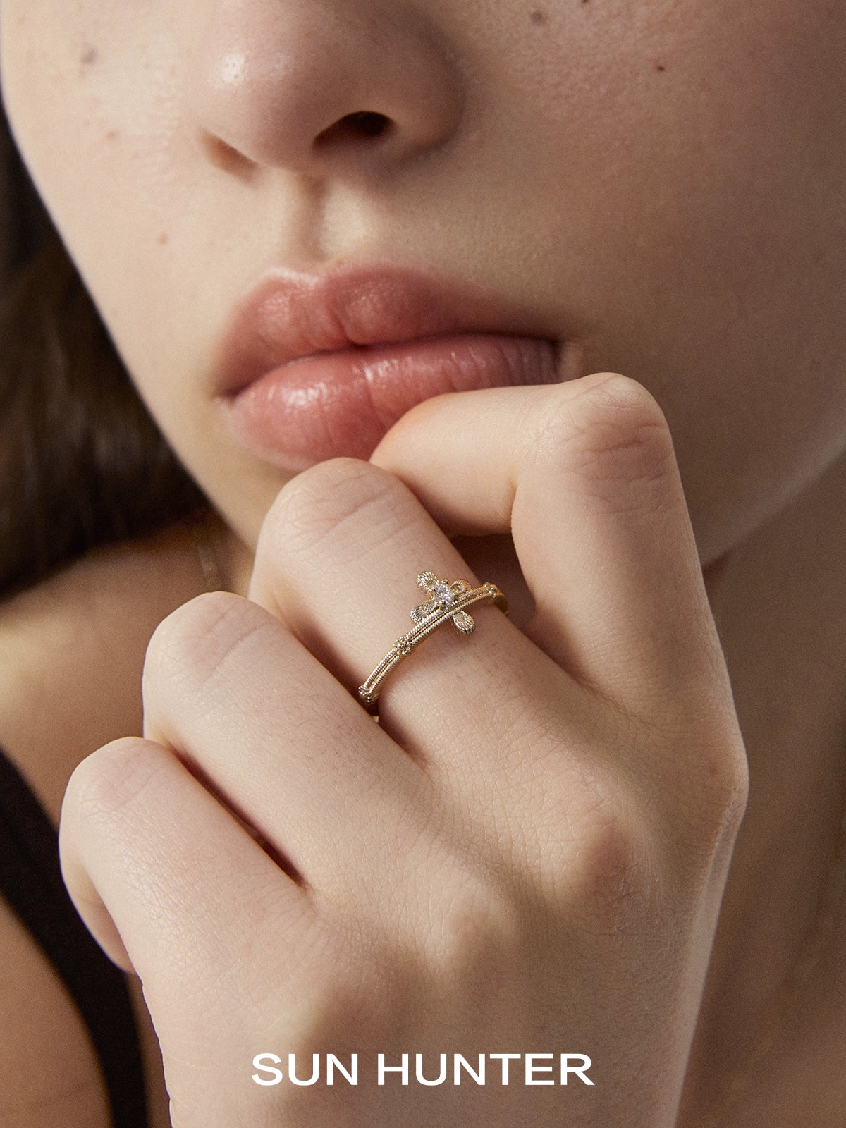 Lace Shimmer Cross Ring