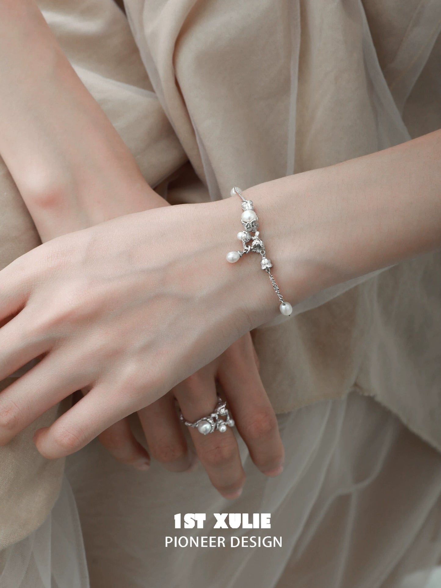 Elegant Lily of the Valley Pearl Bracelet