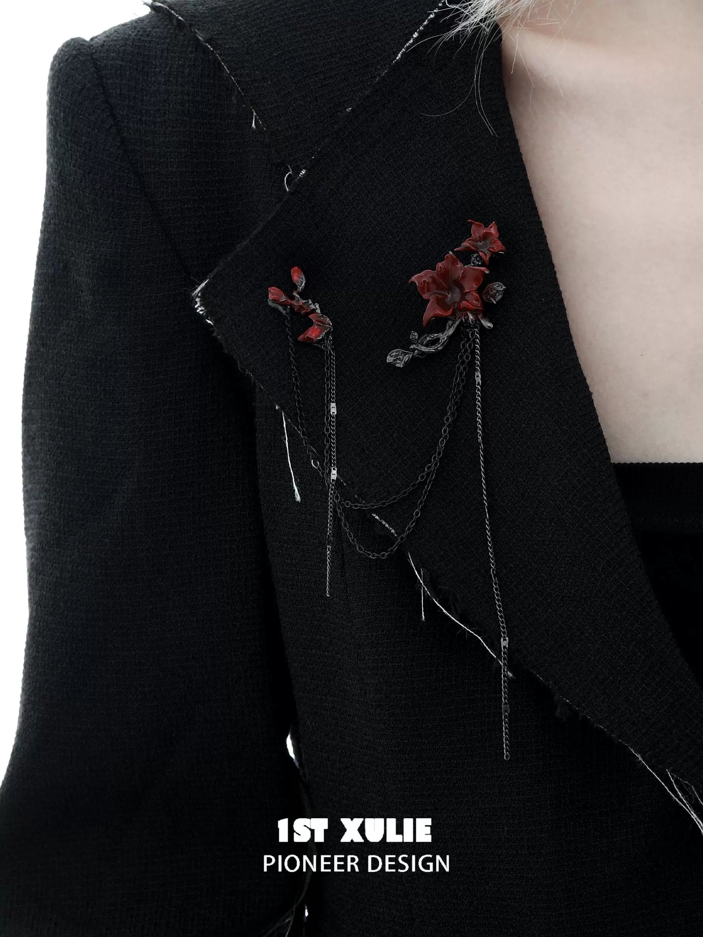 Gothic Blood Mandala Chain Brooch