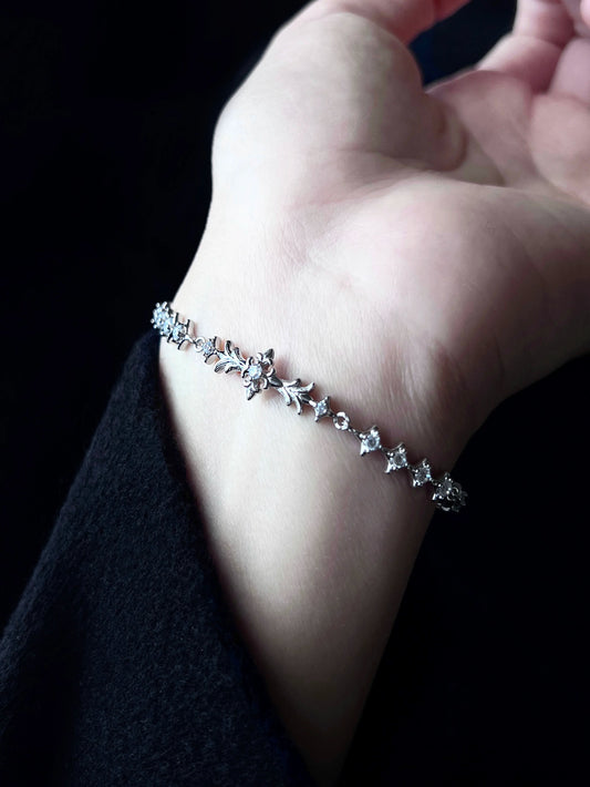 "Starry Night Iris" Zircon Bracelet