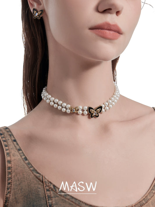 Retro Pearl Butterfly Choker