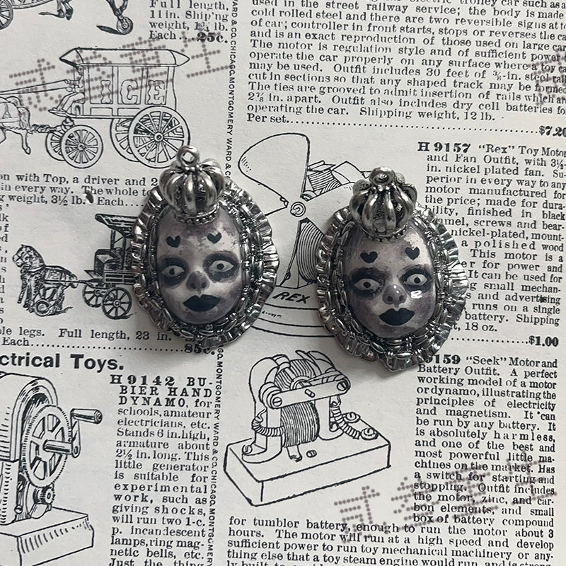 Earrings & Ear Cuffs-Ersan Tongsheng Original Doll Handcuff Earrings Niche Design Dark Wind Premium Sweet Cool Earrings Spice Girls