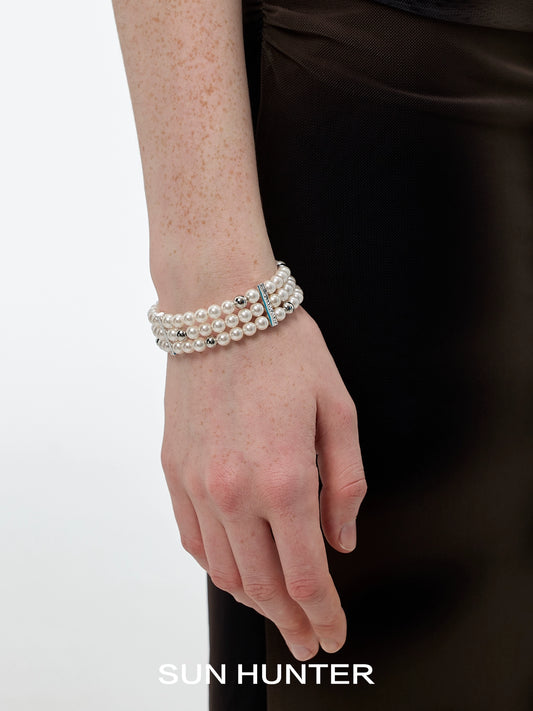 Lustrous Core Layered Pearl Bracelet