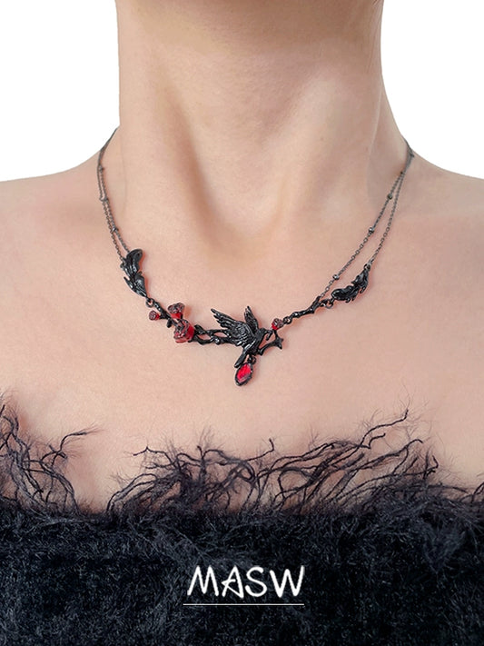 Rose Raven Clavicle Necklace