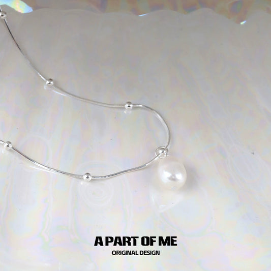 Minimalist Baroque Pearl Necklace