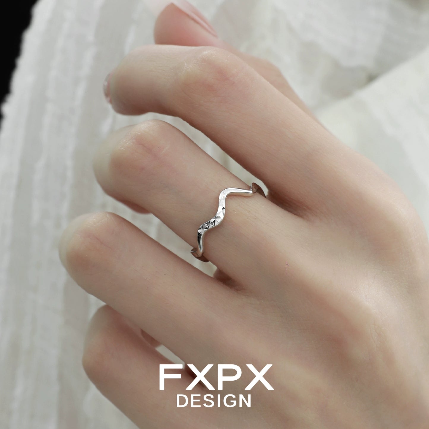 Wavy Silver Thin Ring