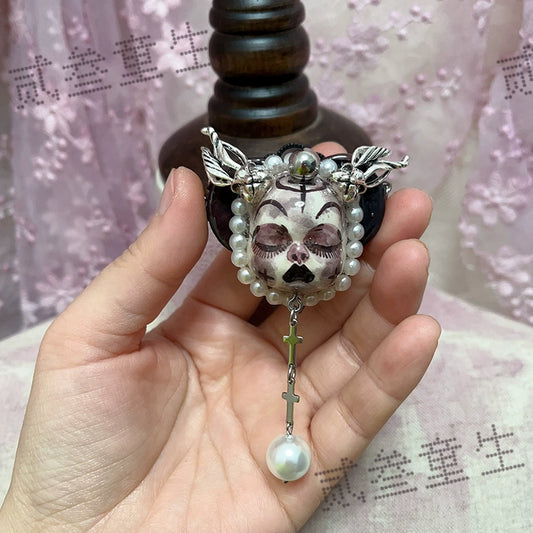 Brooches-Ersan Tongsheng Original Handmade Niche Lonely Doll Imitation Pearl Pendant Vintage Dark Accessories Wear Accessories