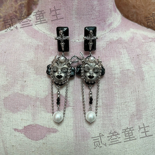 Earrings & Ear Cuffs-Two Three Children's Original Doll Earrings Dark Gothic Sweet Cool Niche Premium Dark Stud Earrings Sweet Cool Earrings