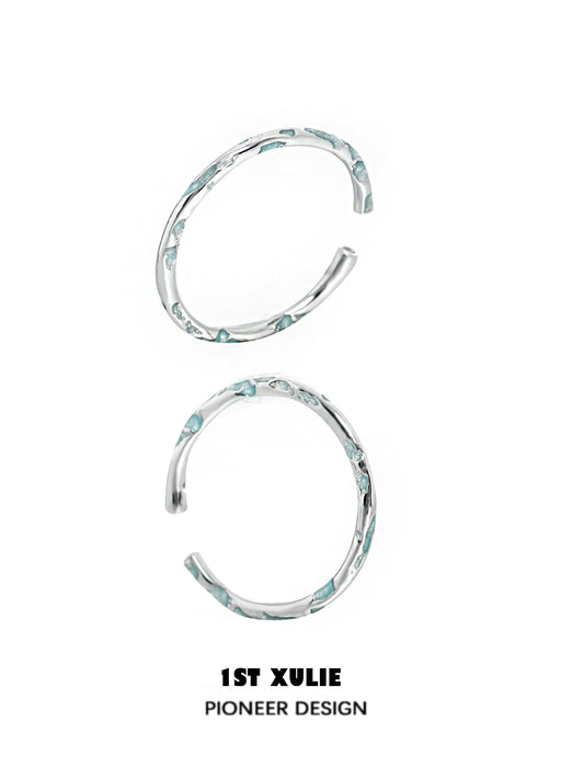 Exquisite Blue Textured Silver Ring