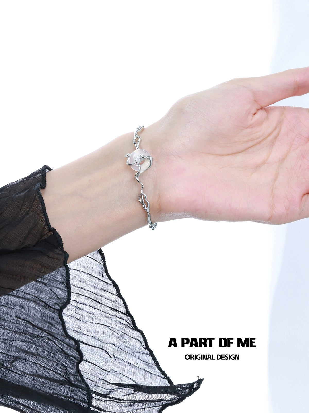 Chalcedony Laurel Silver Bracelet