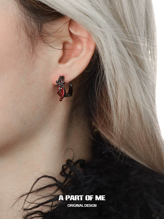 Sweet Dark Feather Stud Earrings