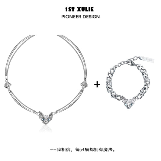 Sweet Cool Cat Clavicle Necklace