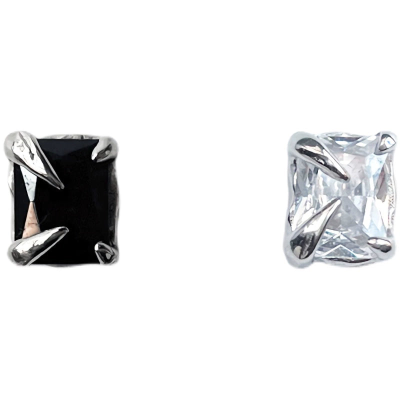 Ripping Claw Couple Earrings